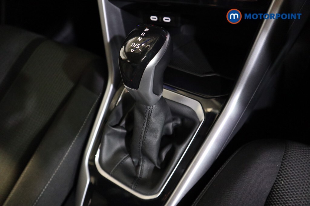 Used Volkswagen T-Roc 2023 for sale - 77364656: Photo 16