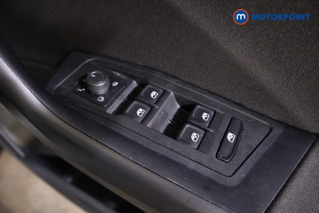 Used Volkswagen T-Roc 2023 for sale - 77364656: Photo 19