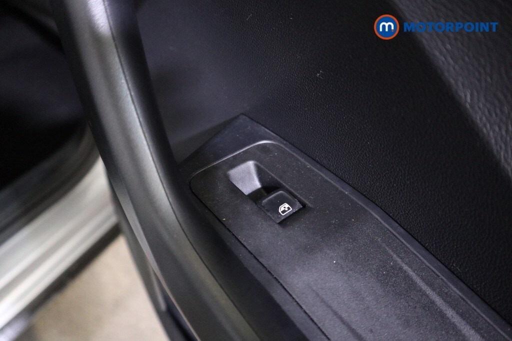 Used Volkswagen T-Roc 2023 for sale - 77364656: Photo 24