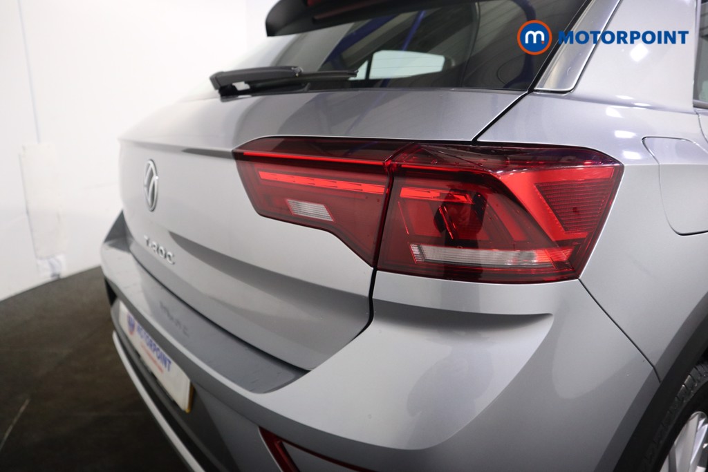 Used Volkswagen T-Roc 2023 for sale - 77364656: Photo 32