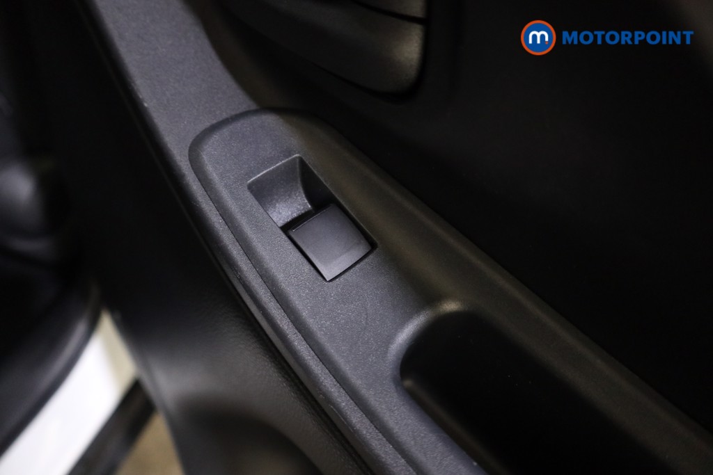 Used Toyota Yaris Cross 2024 for sale - 78015572: Photo 28