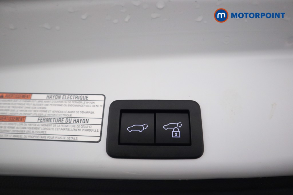 Used Toyota Yaris Cross 2024 for sale - 78015572: Photo 30