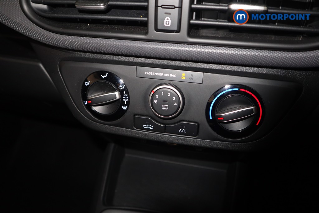 Used Hyundai i10 2024 for sale - 78039929: Photo 15