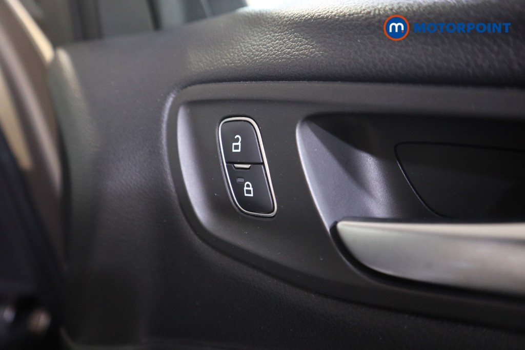 Used Ford Kuga 2018 for sale - 76367236: Photo 21