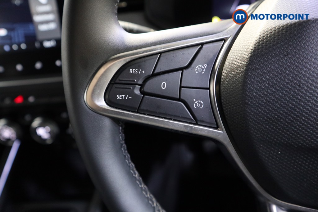 Used Renault Clio 2024 for sale - 76949301: Photo 11