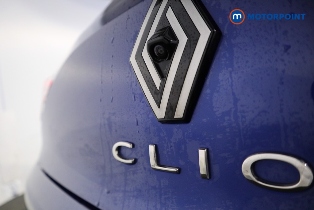 Used Renault Clio 2024 for sale - 76949301: Photo 32