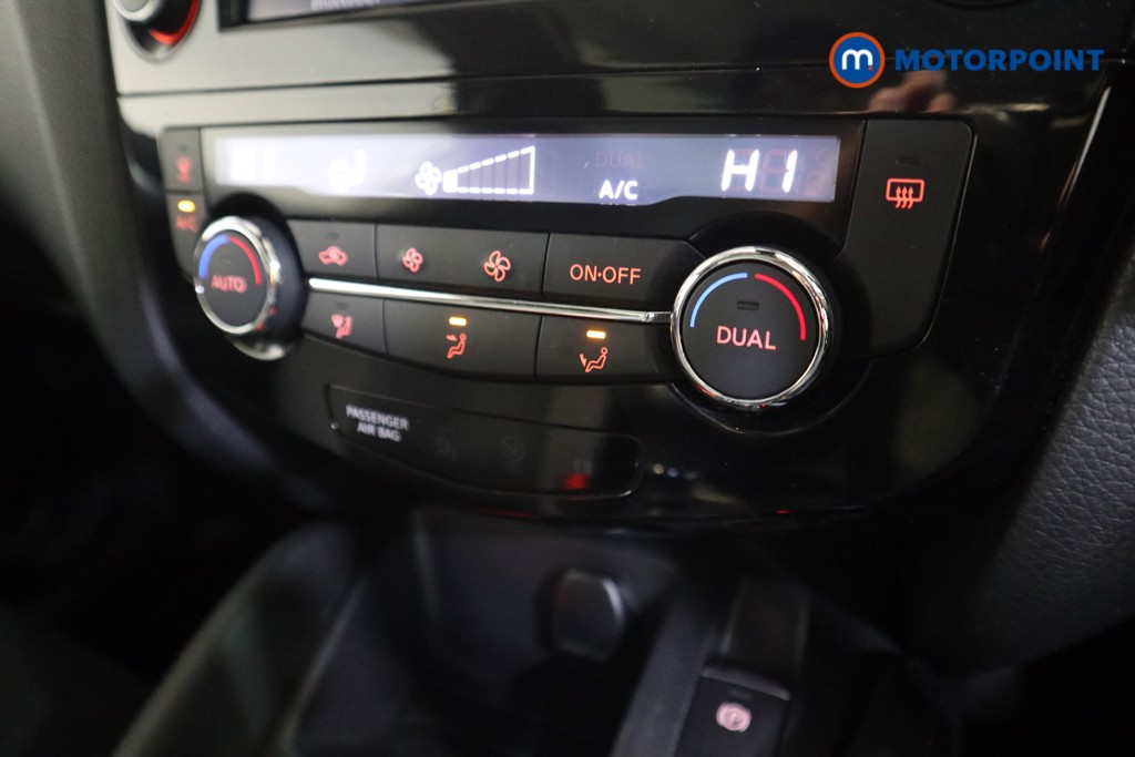 Used Nissan Qashqai 2018 for sale - 77490281: Photo 16