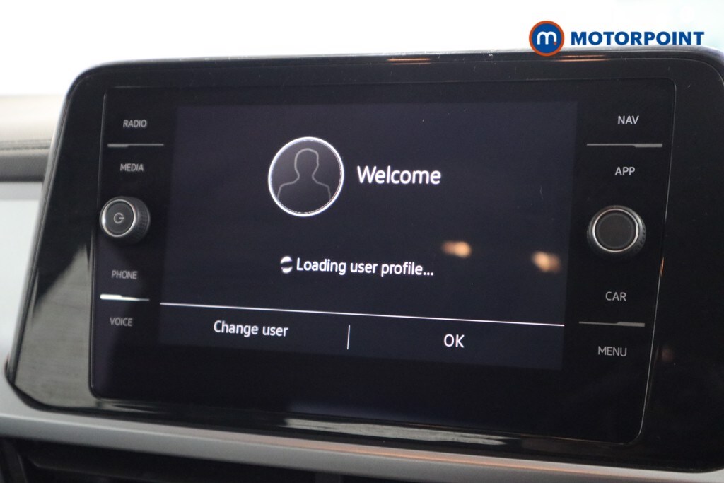 Used Volkswagen T-Roc for sale - 77743828: Photo 10