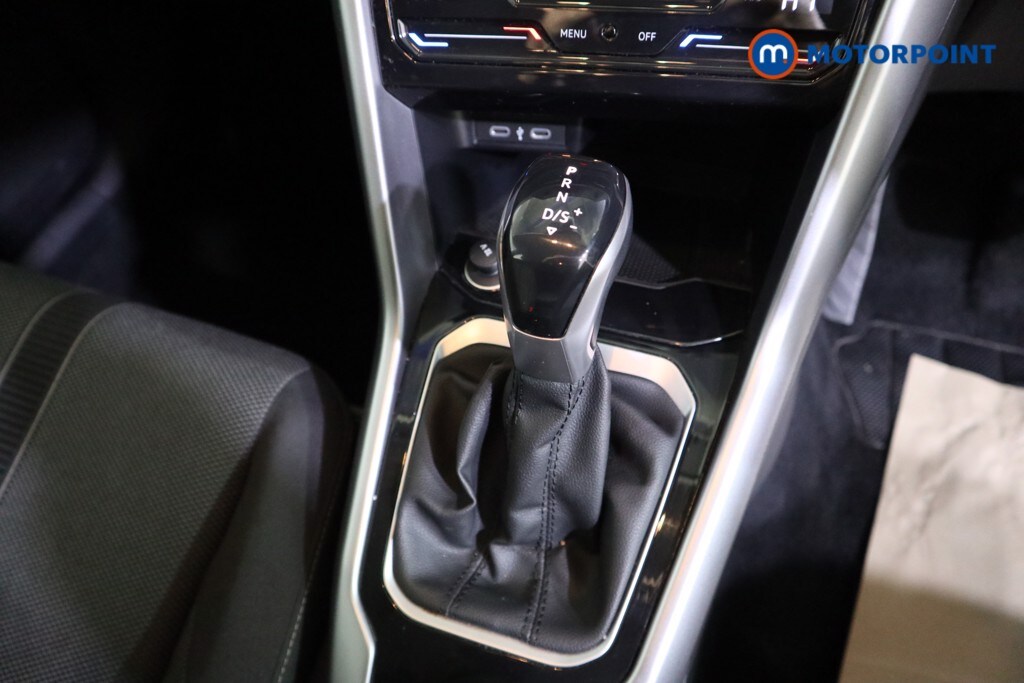 Used Volkswagen T-Roc for sale - 77743828: Photo 18