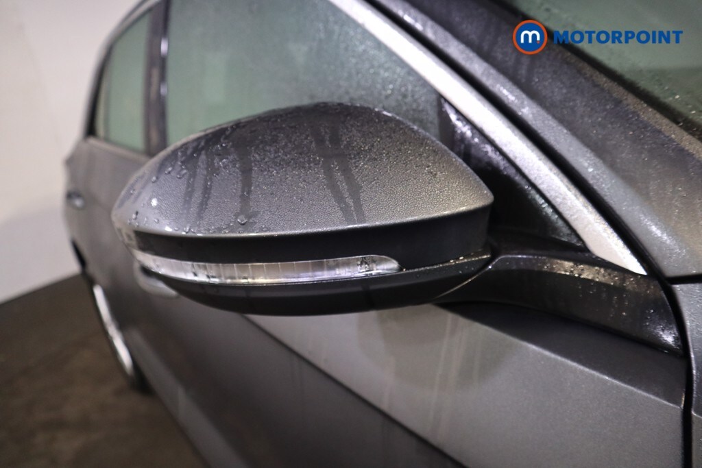 Used Volkswagen T-Roc for sale - 77743828: Photo 40