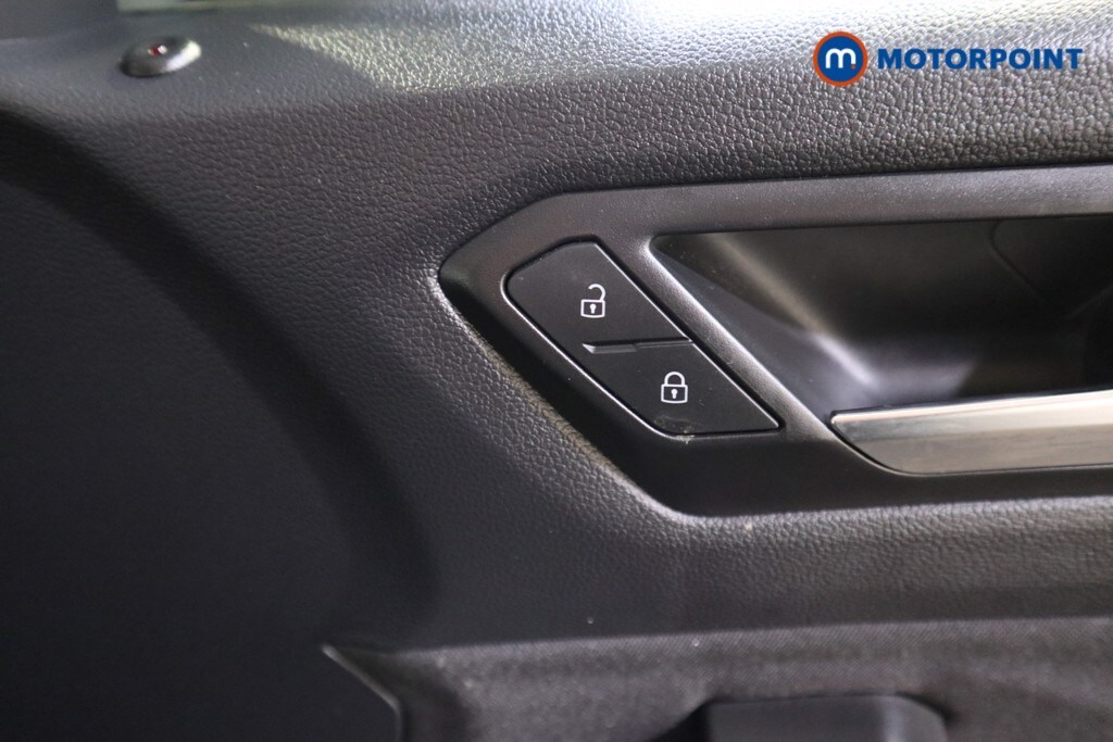 Used Volkswagen T-Roc 2022 for sale - 77741280: Photo 22