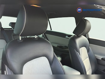 Used Kia Sportage 2018 for sale - 78942545: Photo