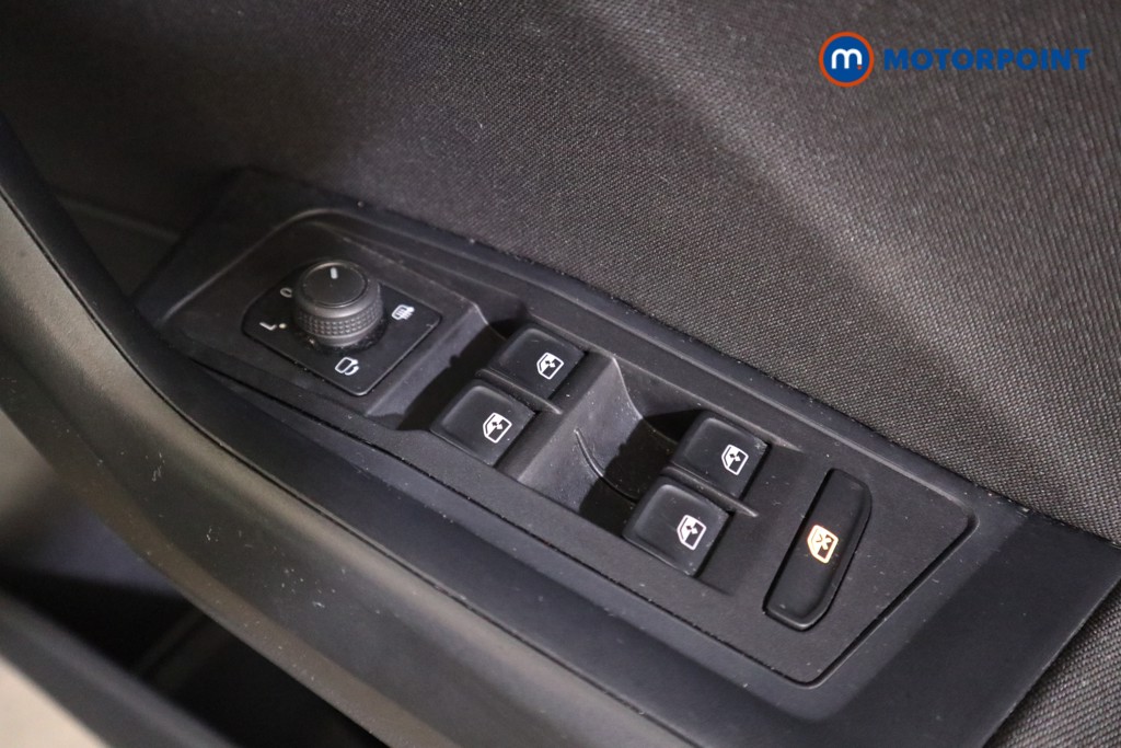 Used Volkswagen T-Roc 2023 for sale - 77984402: Photo 11