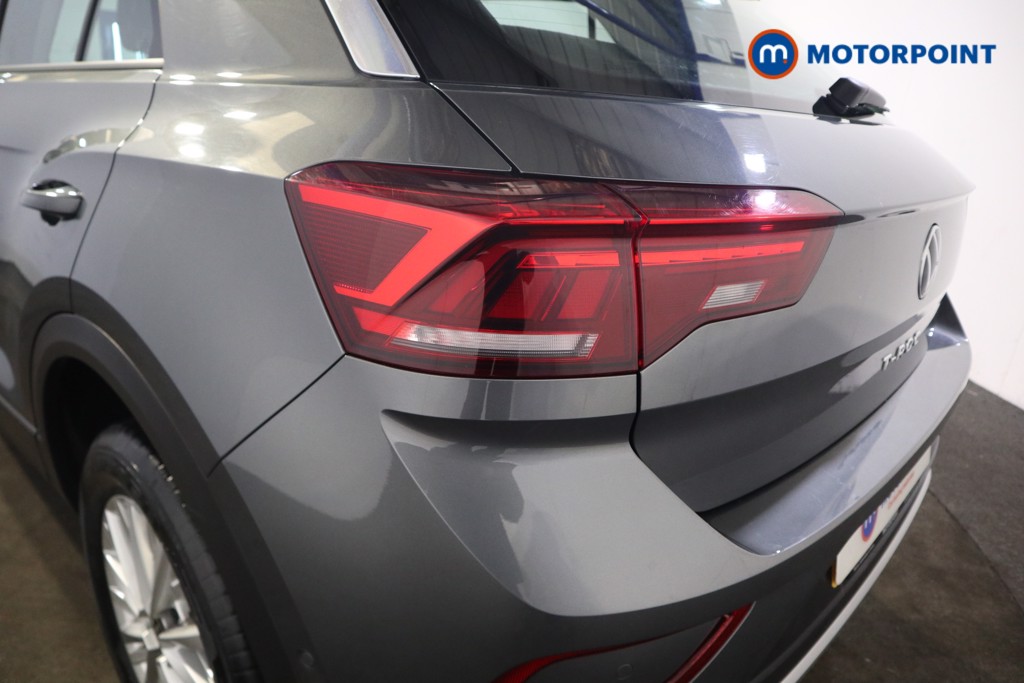 Used Volkswagen T-Roc 2023 for sale - 77984402: Photo 25