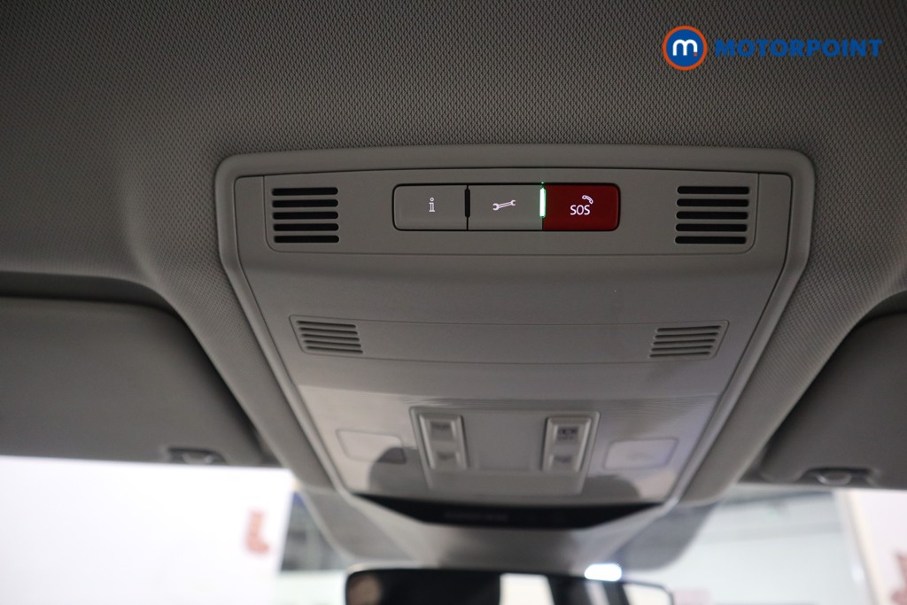 Used Volkswagen T-Roc 2023 for sale - 77984402: Photo 8