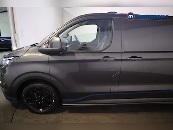 Used Ford Transit Custom 2024 for sale - 76114712: Photo