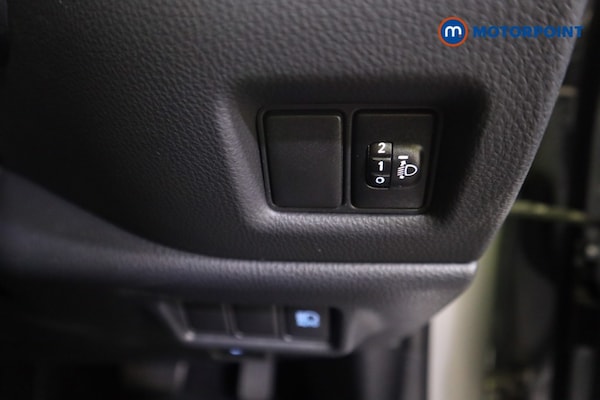 Used Toyota C-HR 2022 for sale - 76193550: Photo 19