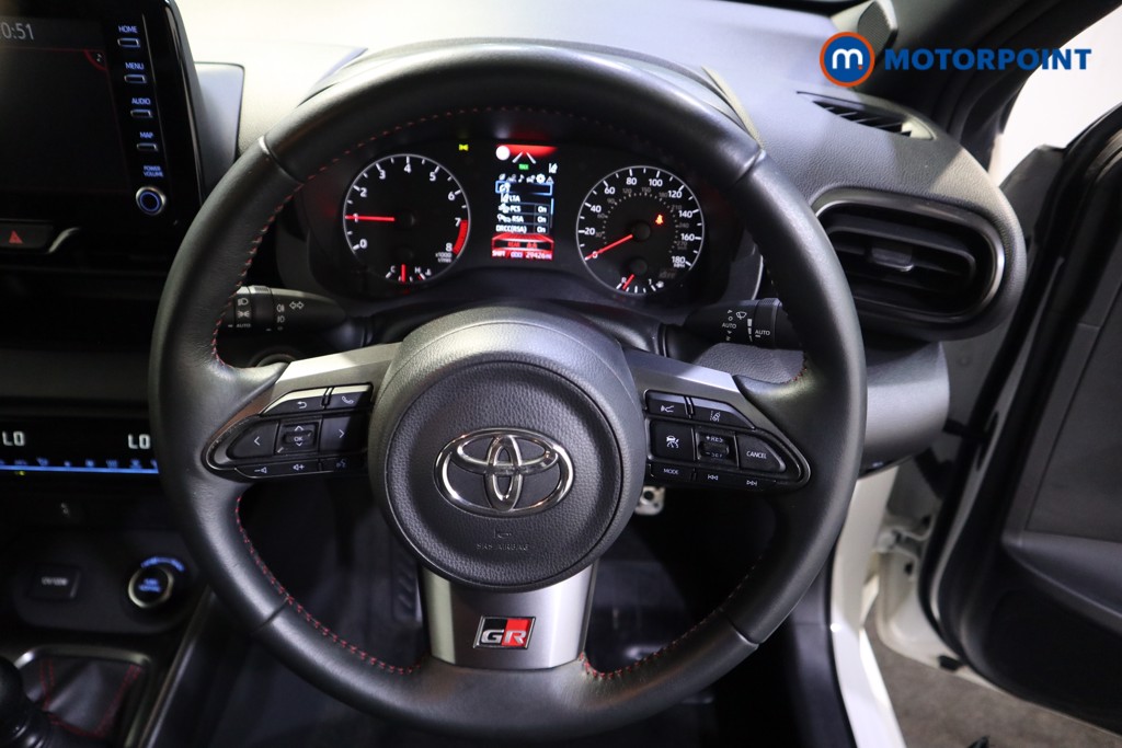Used Toyota Yaris 2021 for sale - 76322702: Photo 10