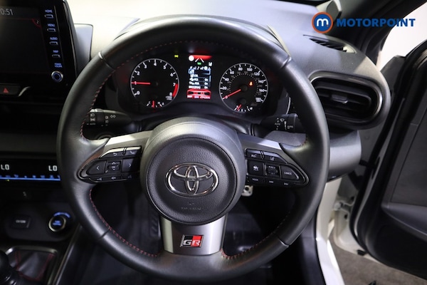 Used Toyota Yaris 2021 for sale - 76322702: Photo 10