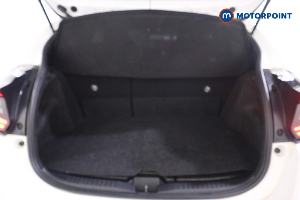 Used Toyota Yaris 2021 for sale - 76322702: Photo 24