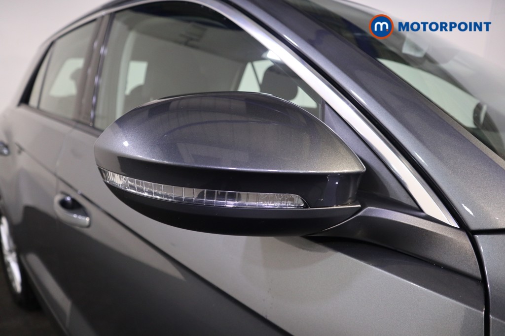 Used Volkswagen T-Roc 2023 for sale - 76542476: Photo 22