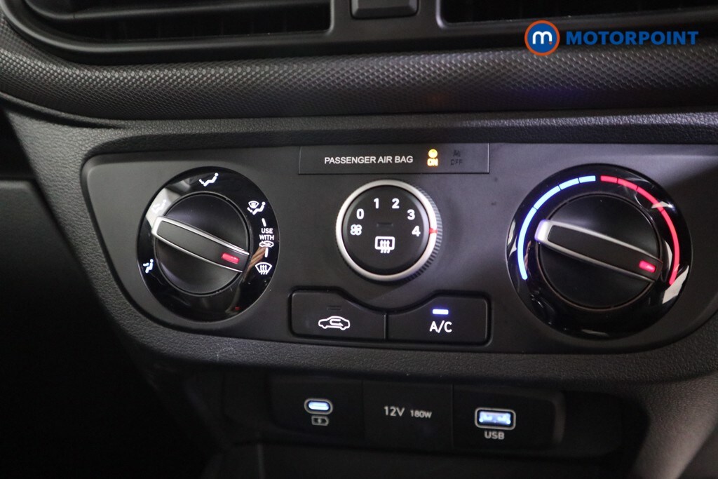 Used Hyundai i10 2025 for sale - 77760000: Photo 16