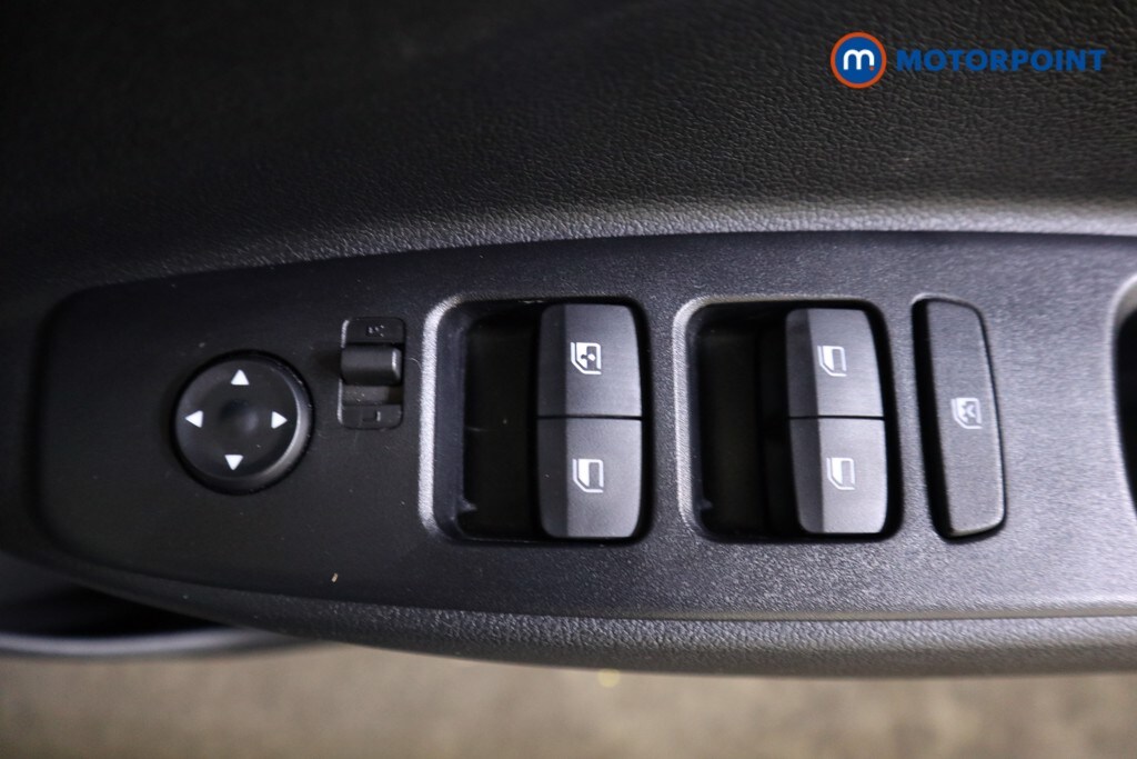 Used Hyundai i10 2025 for sale - 77760000: Photo 23