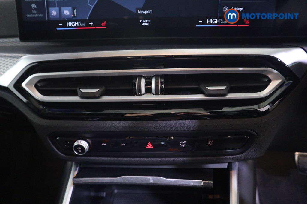 Used BMW 3 Series 2024 for sale - 76706930: Photo 18