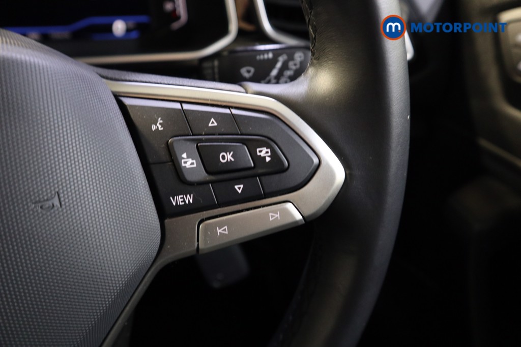 Used Volkswagen T-Roc 2024 for sale - 76534647: Photo 8