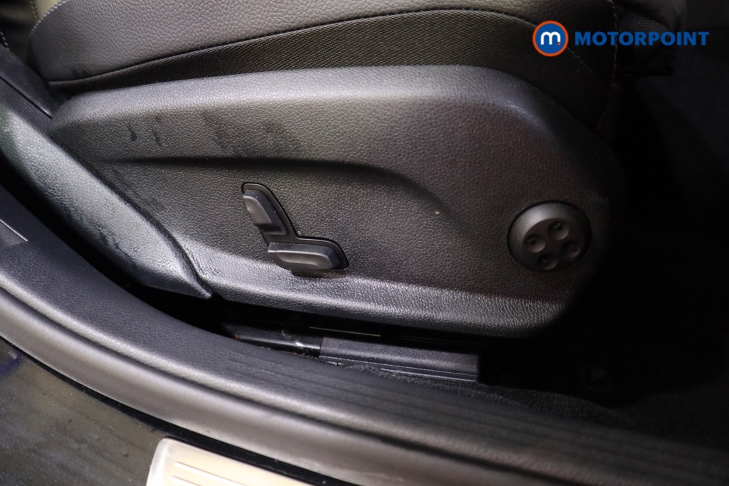 Used Mercedes-Benz C Class 2019 for sale - 77543281: Photo 25