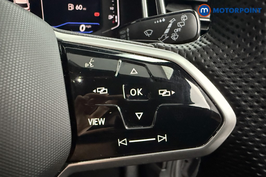 Used Volkswagen T-Roc 2023 for sale - 77340547: Photo 13