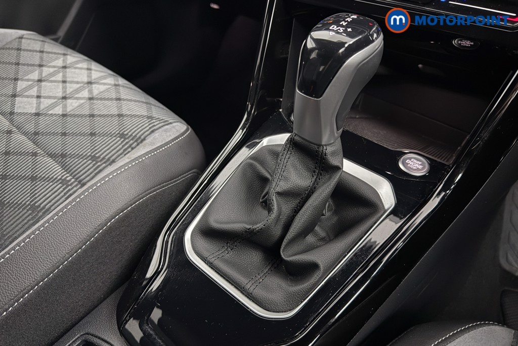 Used Volkswagen T-Roc 2023 for sale - 77340547: Photo 22