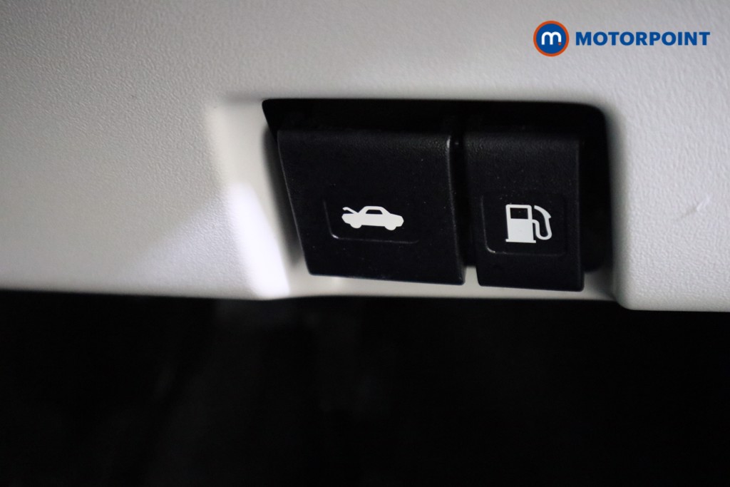 Used Suzuki Swift 2024 for sale - 77516787: Photo 23