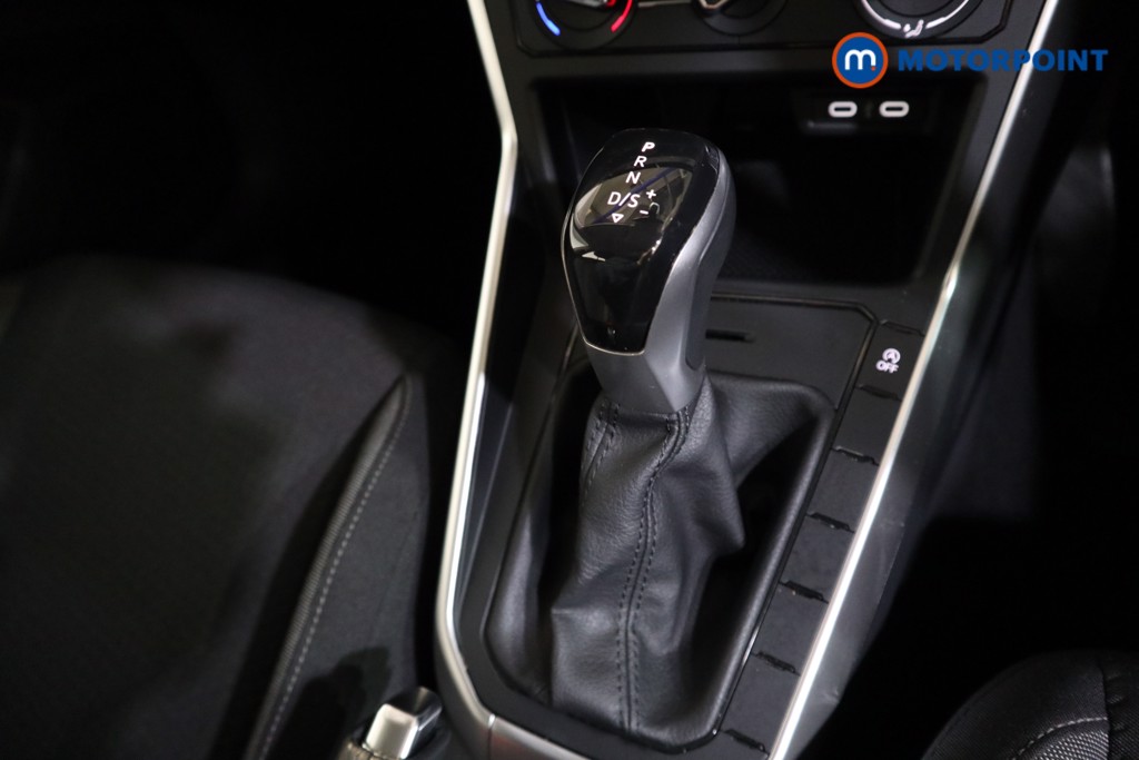 Used Volkswagen Polo 2024 for sale - 77872806: Photo 18