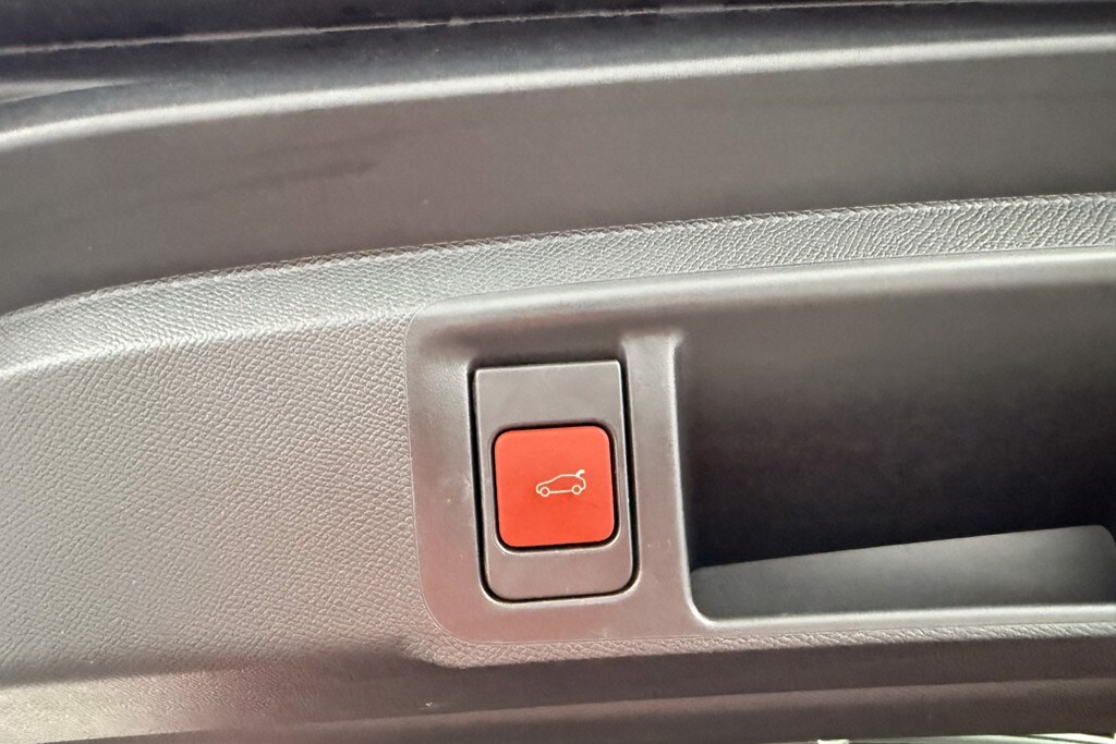Vehicle 33