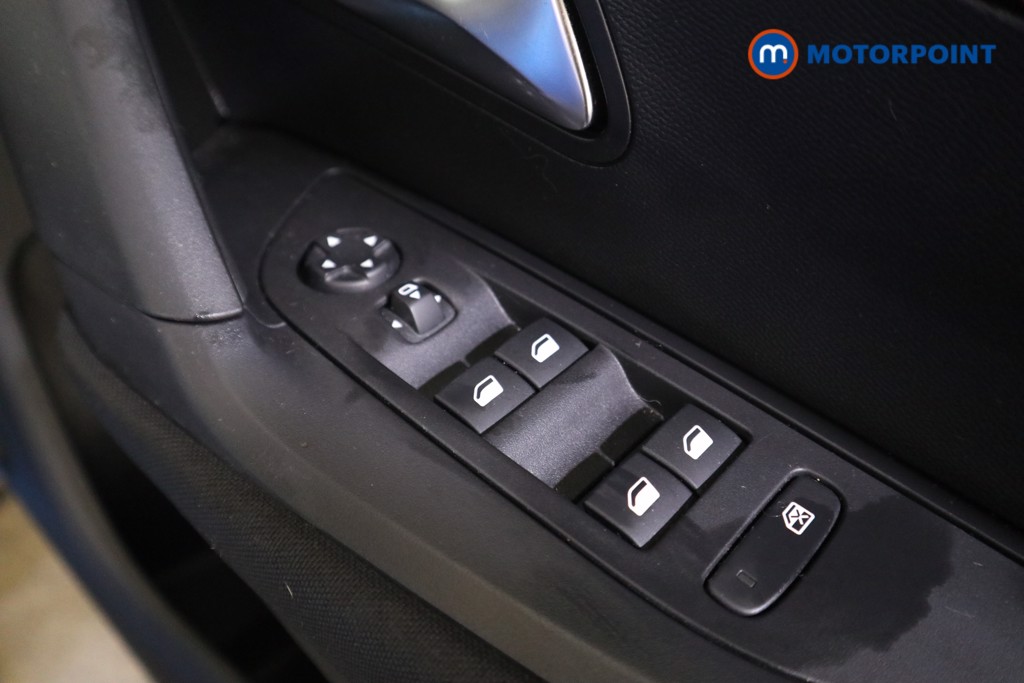 Used Peugeot 2008 2022 for sale - 76653637: Photo 19