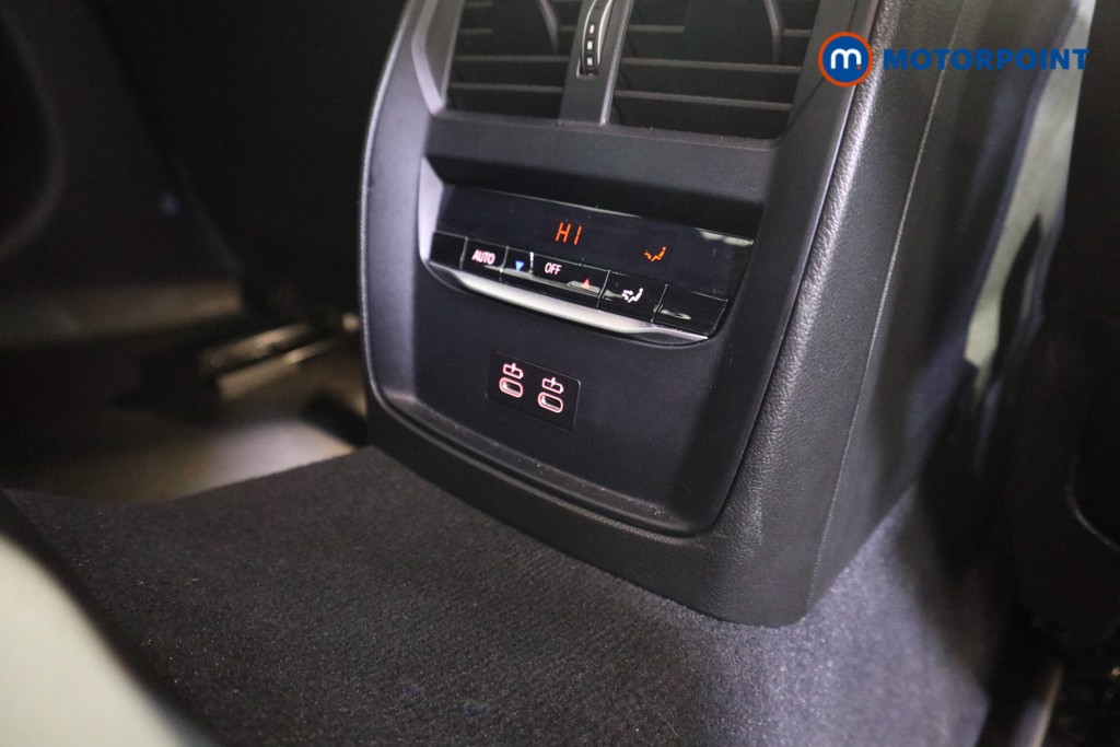 Used BMW 3 Series 2024 for sale - 76831196: Photo 25