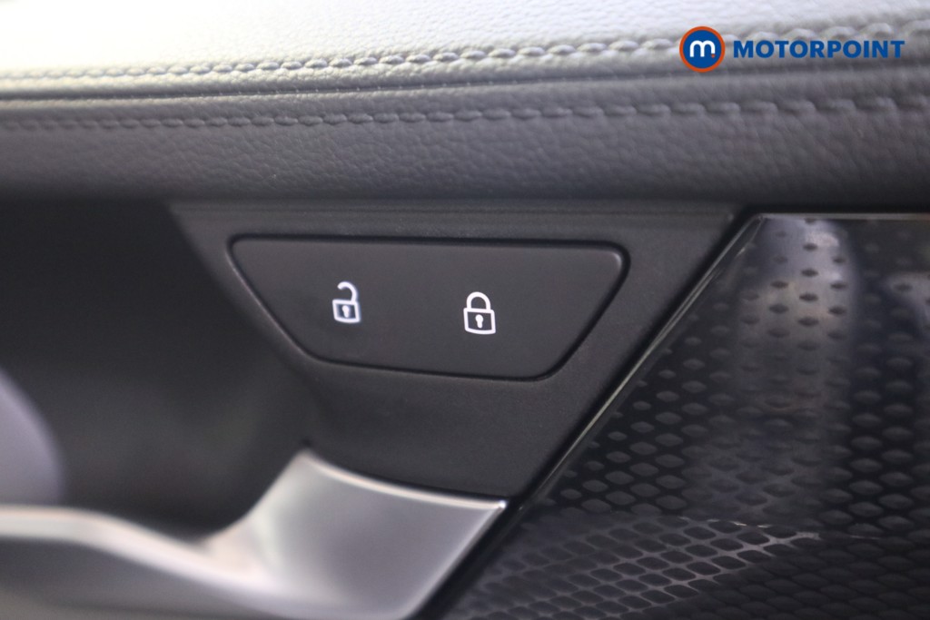 Used Volkswagen Passat 2025 for sale - 76710303: Photo 17