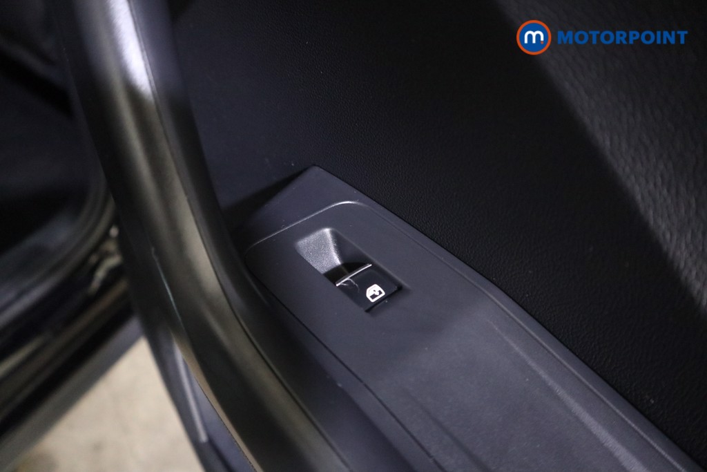 Used Volkswagen T-Roc 2021 for sale - 78118399: Photo 31