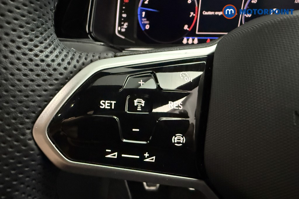 Used Volkswagen T-Roc 2023 for sale - 77327048: Photo 12