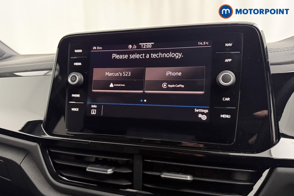 Used Volkswagen T-Roc 2023 for sale - 77327048: Photo 17