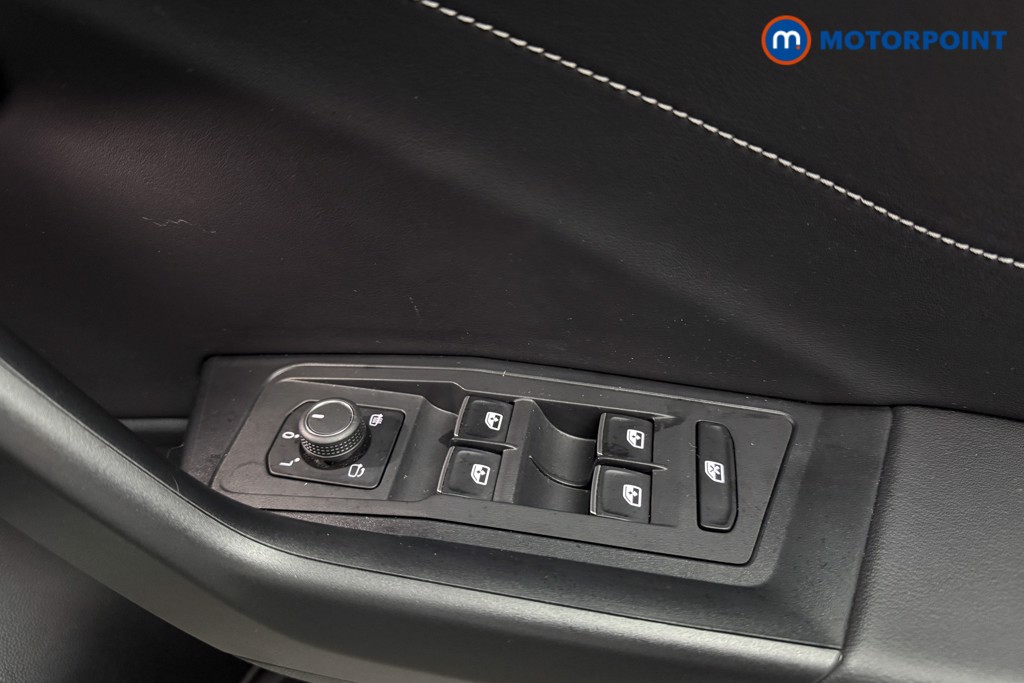 Used Volkswagen T-Roc 2023 for sale - 77327048: Photo 28