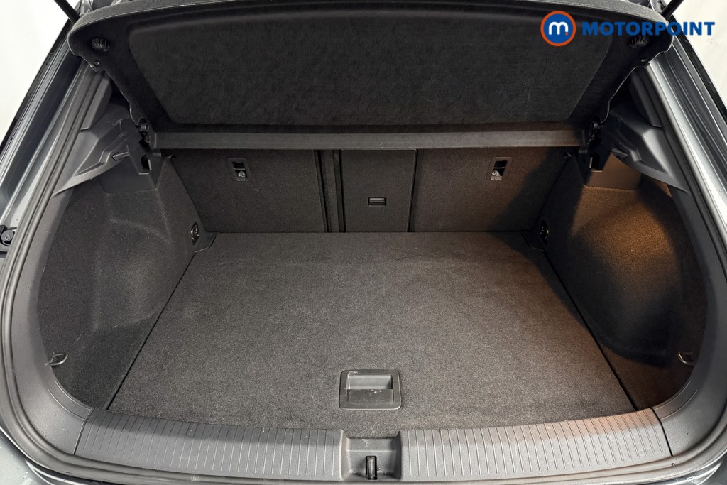 Used Volkswagen T-Roc 2023 for sale - 77327048: Photo 35