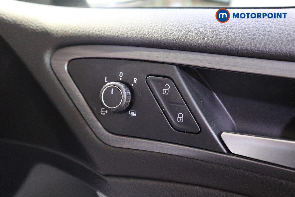 Used Volkswagen Golf 2019 for sale - 77187236: Photo 19