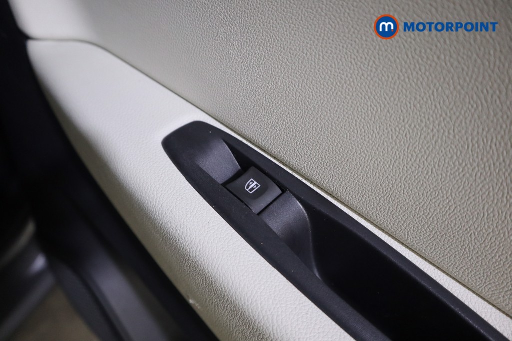 Used Renault Captur 2019 for sale - 77998059: Photo 26