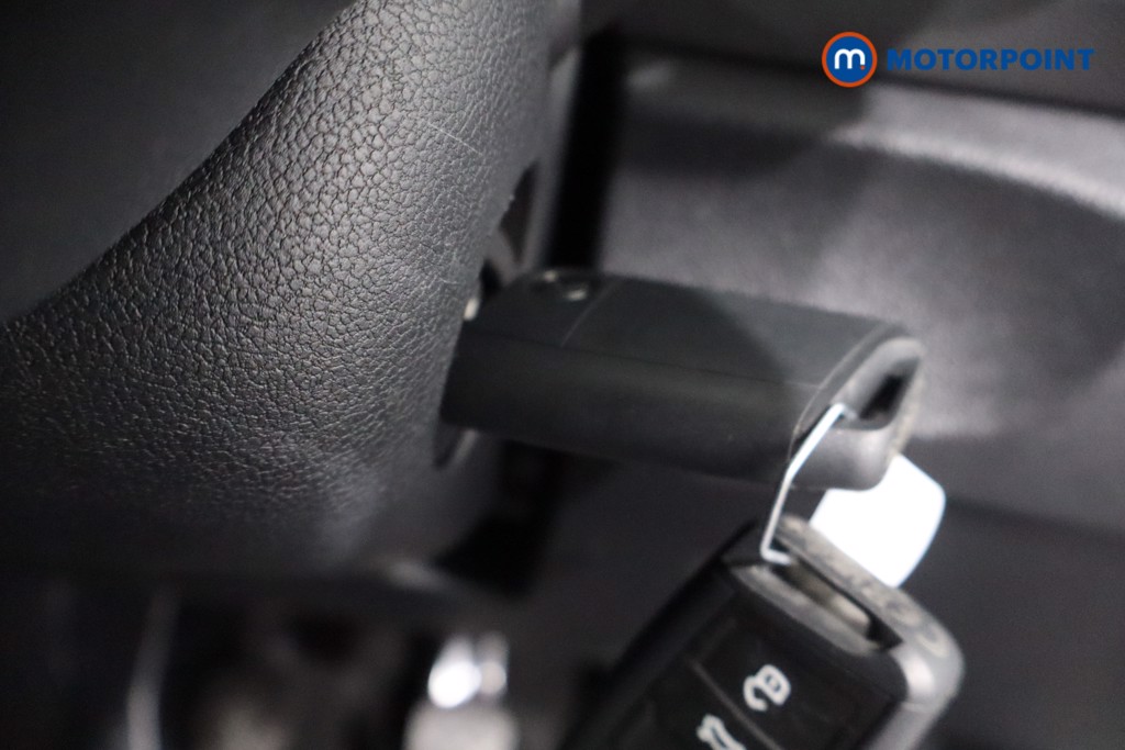 Used Volkswagen T-Roc 2025 for sale - 76723142: Photo 21