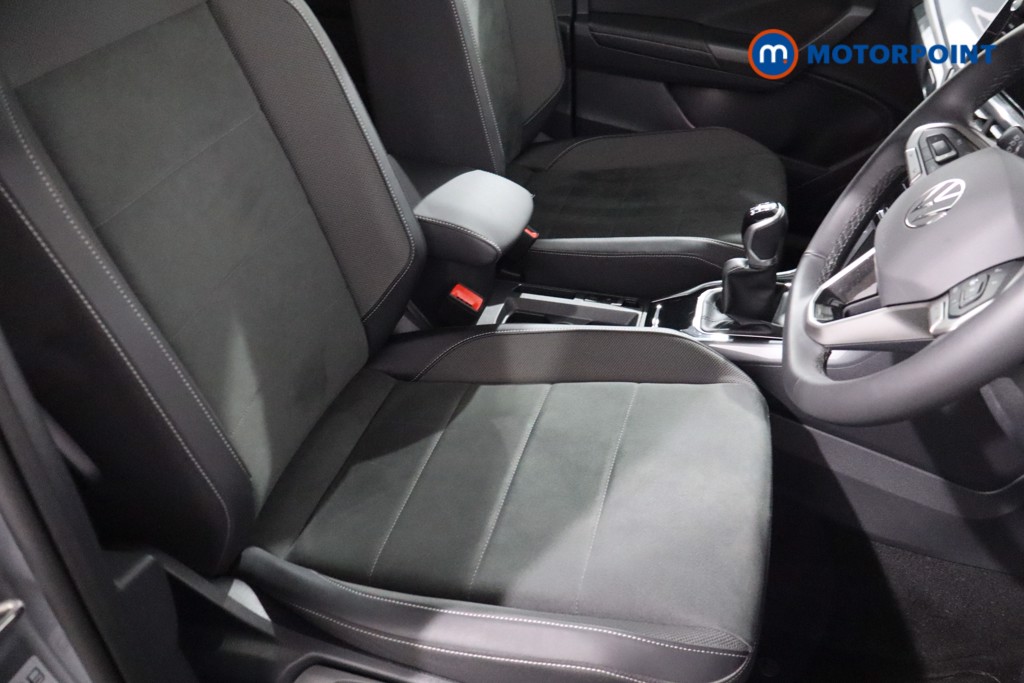 Used Volkswagen T-Roc 2025 for sale - 76723142: Photo 32