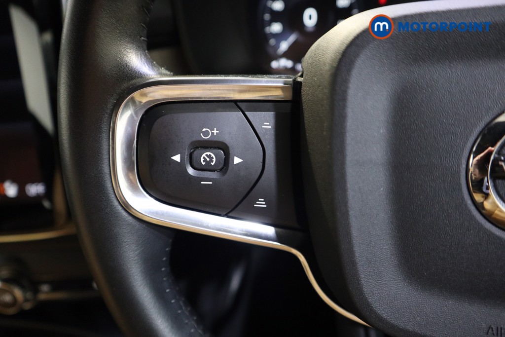 Used Volvo XC40 2021 for sale - 76782590: Photo 11