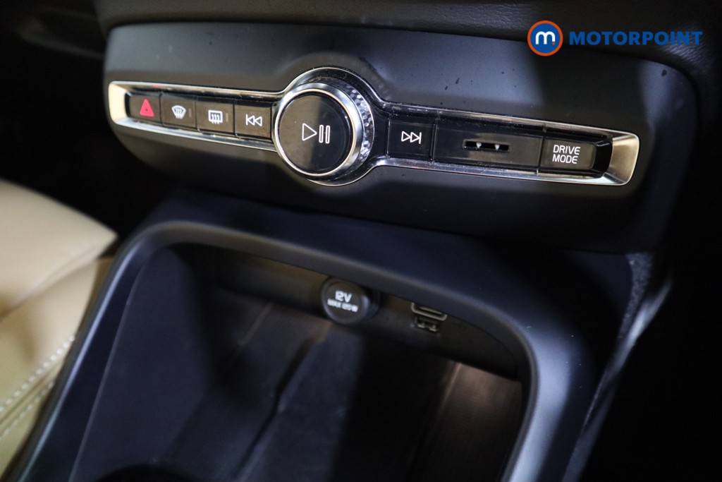 Used Volvo XC40 2021 for sale - 76782590: Photo 16