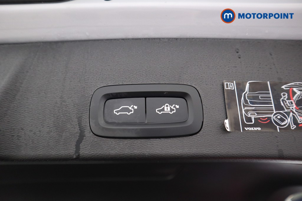 Used Volvo XC40 2021 for sale - 76782590: Photo 28